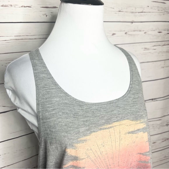 Volcom Stone Gray Sunset Twist Detail Racerback Tank Top Size Small - Picture 4 of 10